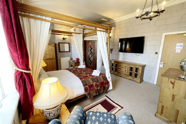 Room 18 of 51