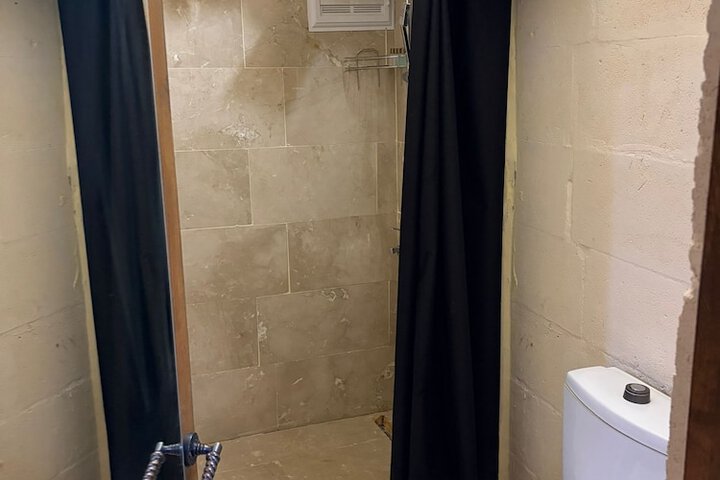 Room 55 of 74
