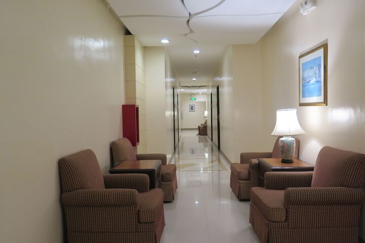 Ballroom/Hall 37 of 39
