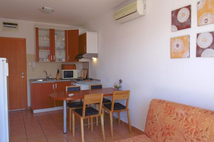 Room 26 of 59