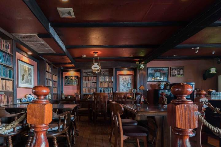 Dining Photos