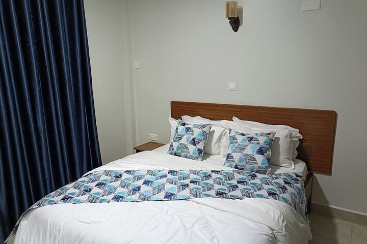 Room 8 of 29