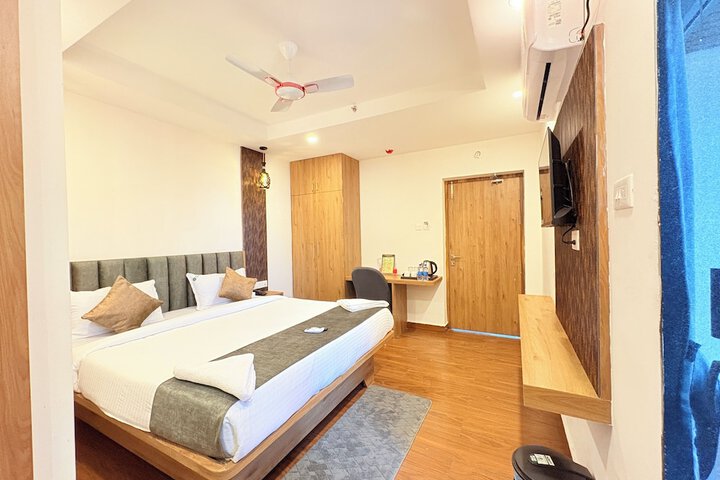 Room 32 of 72