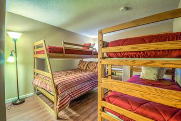 Room 36 of 98