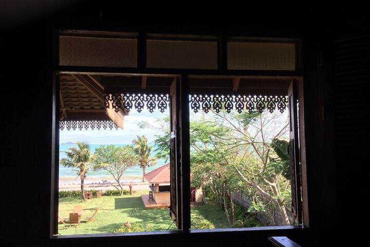 Room 28 of 71