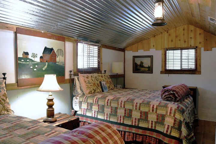 Room 5 of 60