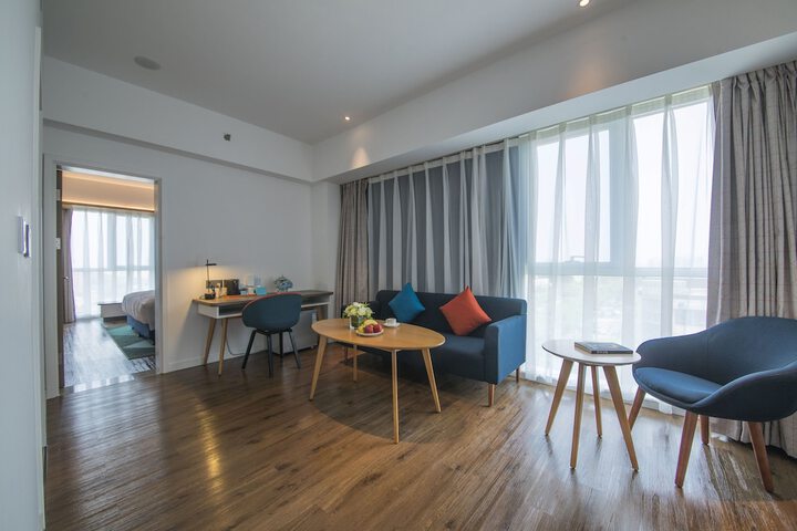 Room 15 of 66