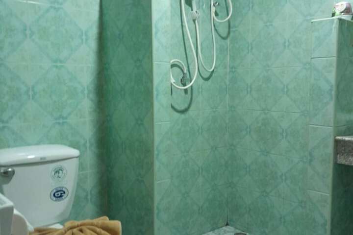 Room 23 of 38