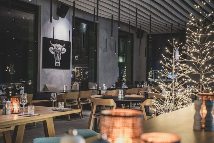 Dining 90 of 131