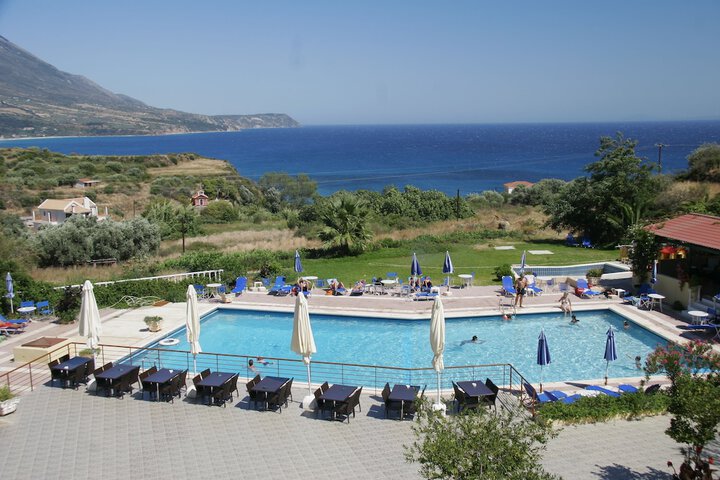 Hotel with Pool