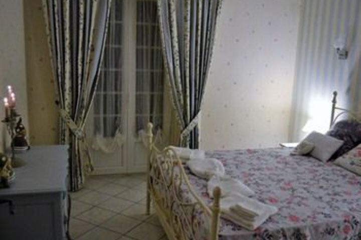 Room 35 of 62