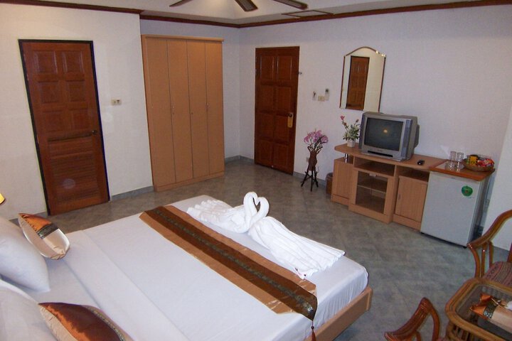 Room 8 of 39