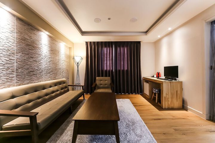Room 41 of 67