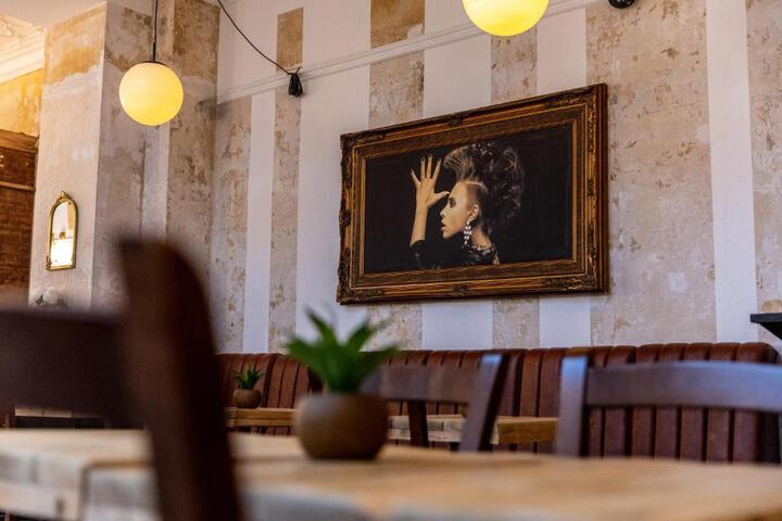 General 44 of 50