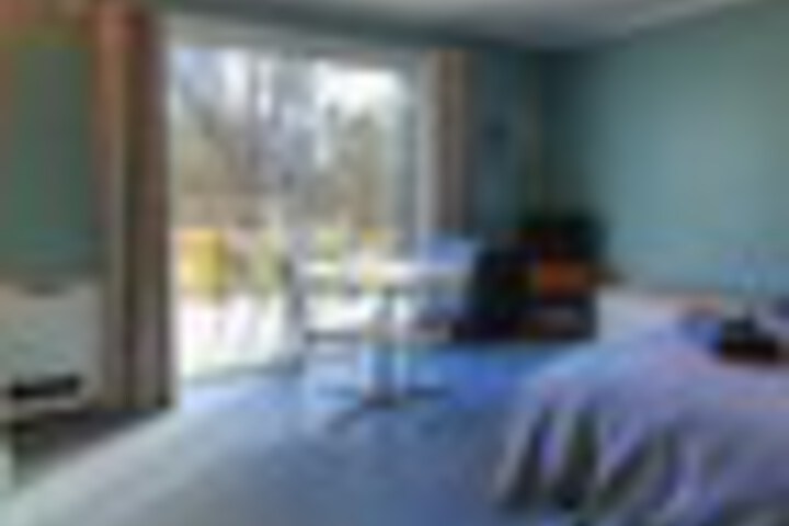 Room 92 of 195