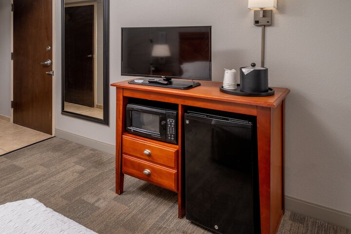1 Queen Mobility Accessible Roll in Shower (7 of 10)