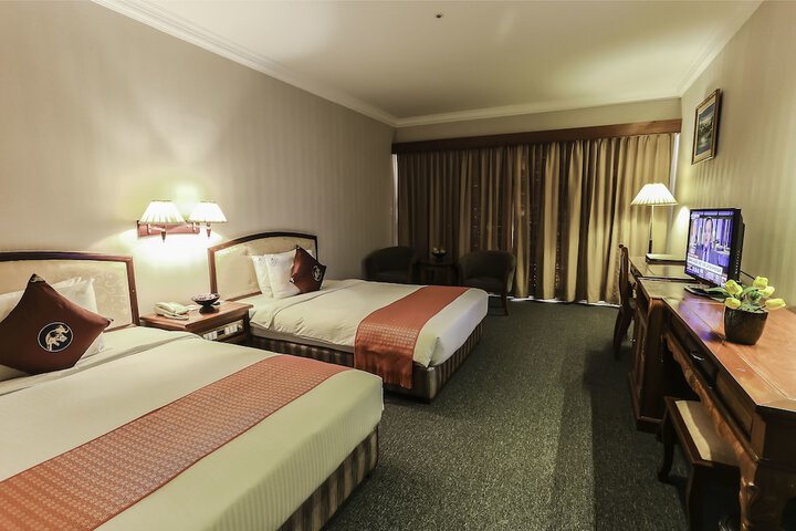 Room 19 of 65