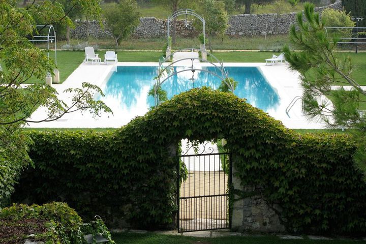 Pool 22 of 58
