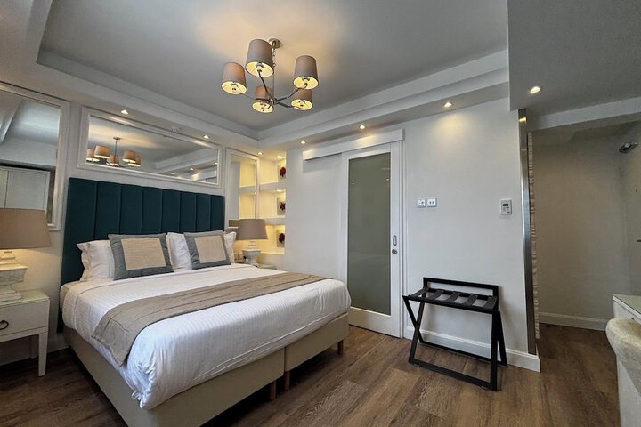 Room 61 of 155
