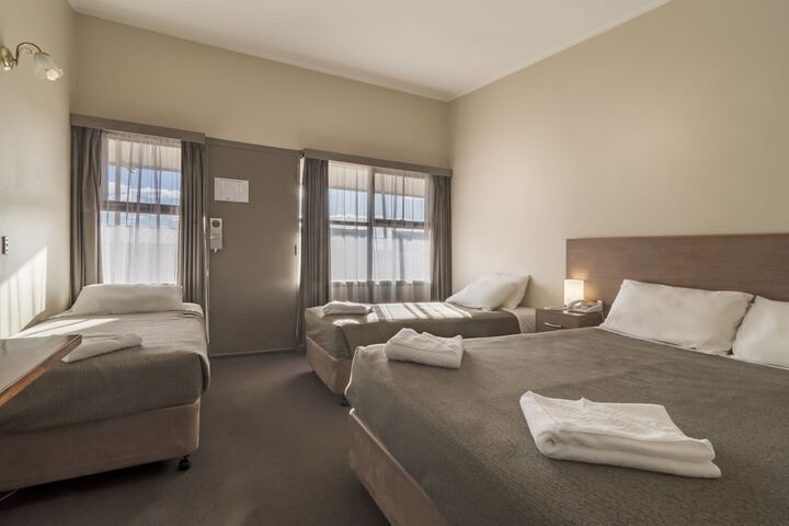 Room 11 of 60