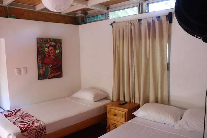 Room 2 of 20
