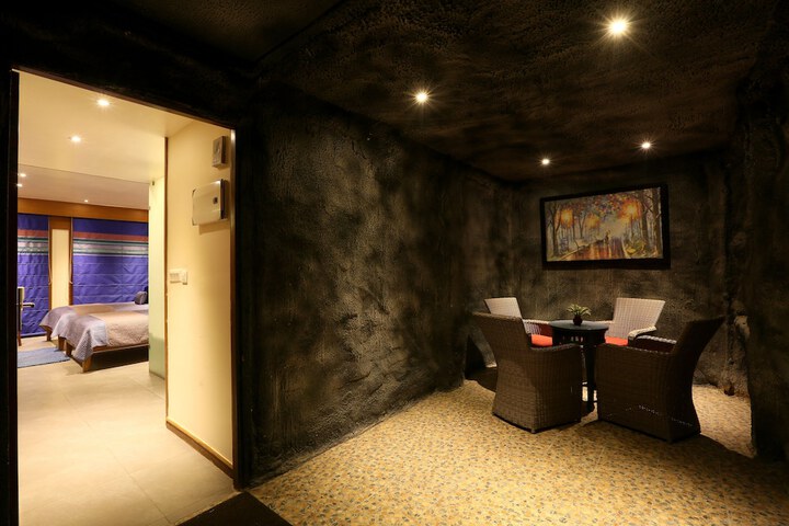Room 5 of 29