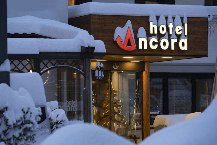 Hotel 56 of 57