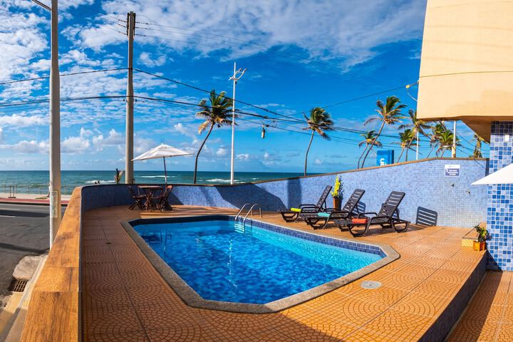 Pool Hotel