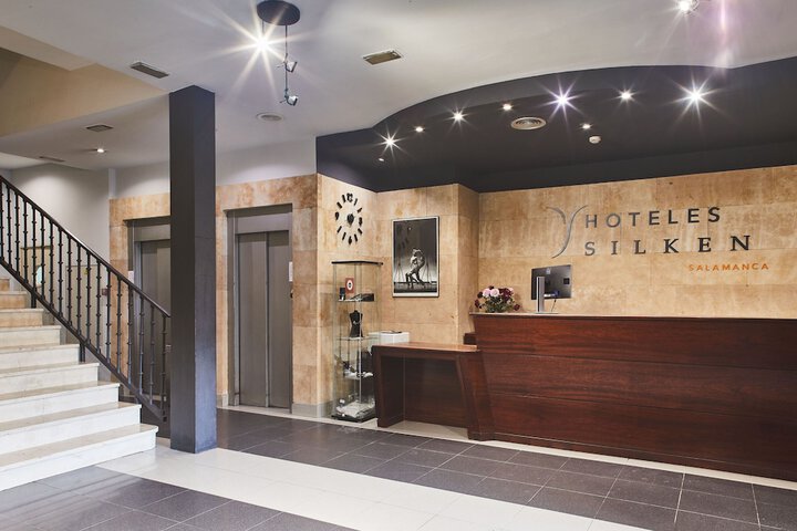 Hotel Interior 6 of 34
