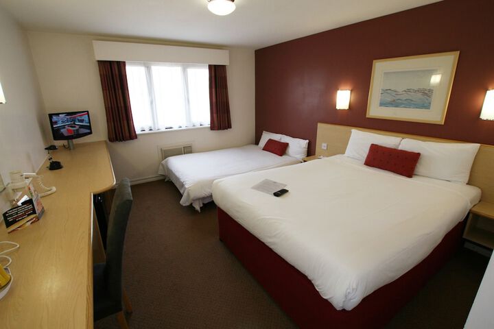 Room 13 of 50