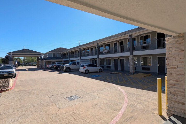 Hotel 17 of 21