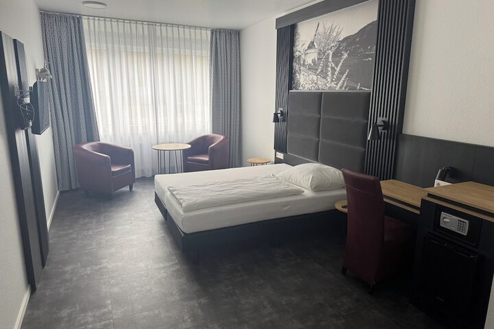 Room 26 of 55