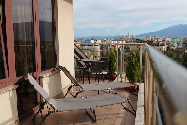 Terrace/Patio 49 of 93