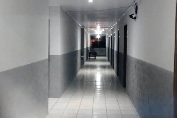 Room 9 of 10