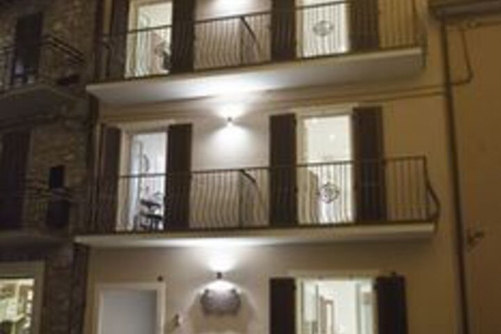 Hotel 10 of 13