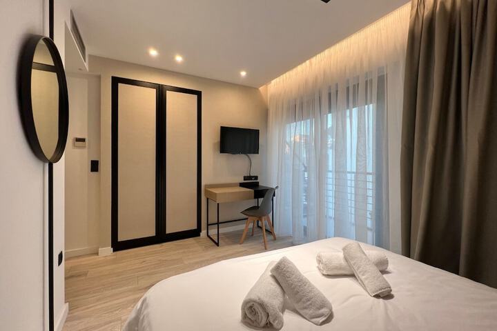 Room 7 of 49