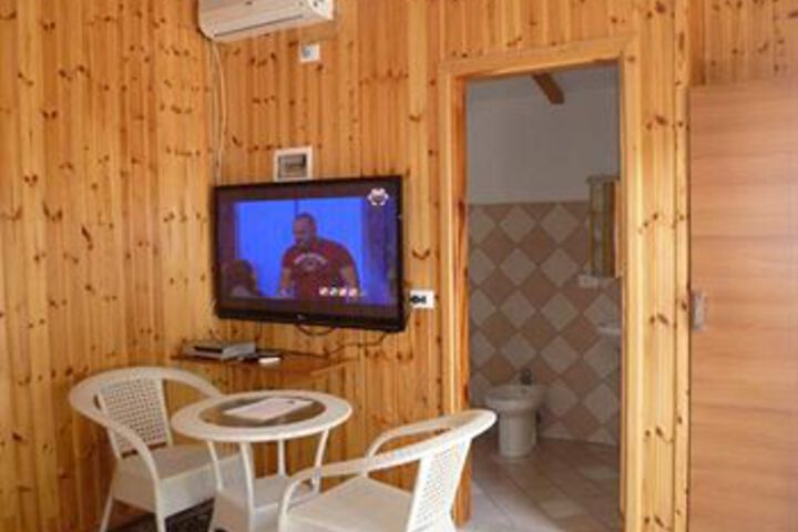 Room 19 of 28
