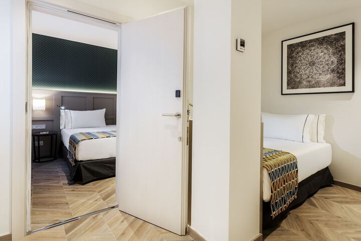 Room 14 of 68