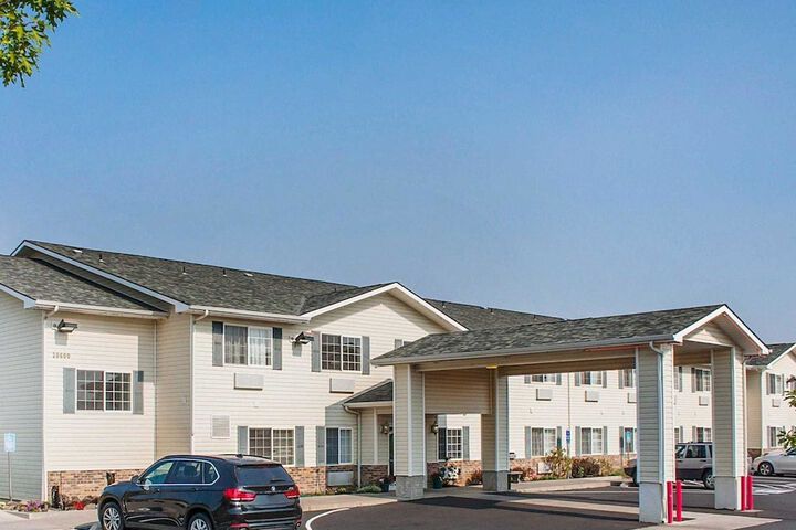 Hotel 102 of 107
