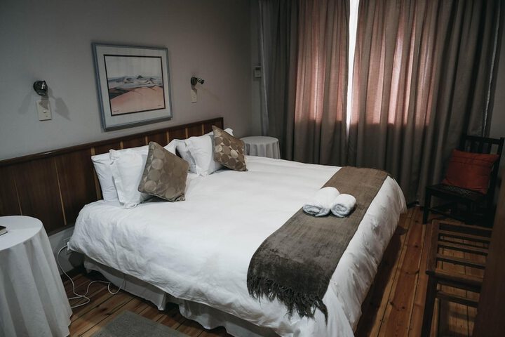 Room 16 of 54