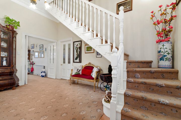 Entrance & Lobby