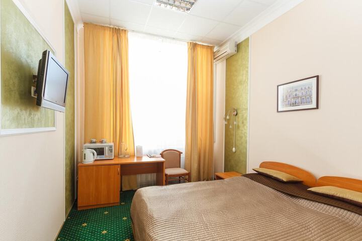 Room 16 of 43