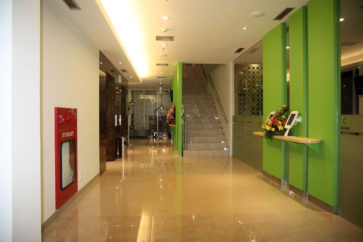 Hotel 2 of 32