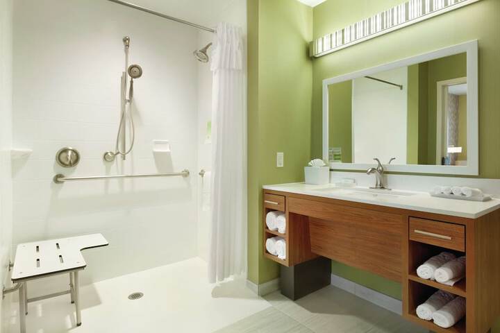 Bathroom shower