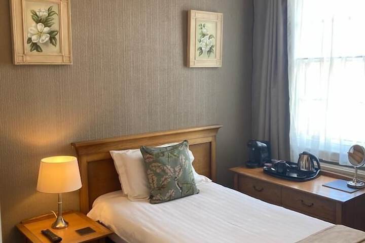 Room 7 of 22