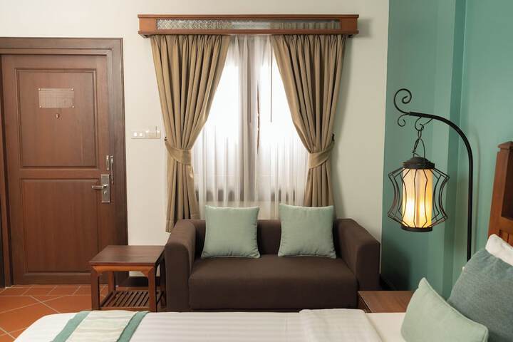 Room 37 of 123