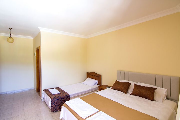 Room 16 of 60