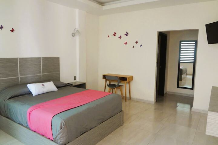 Room 4 of 10
