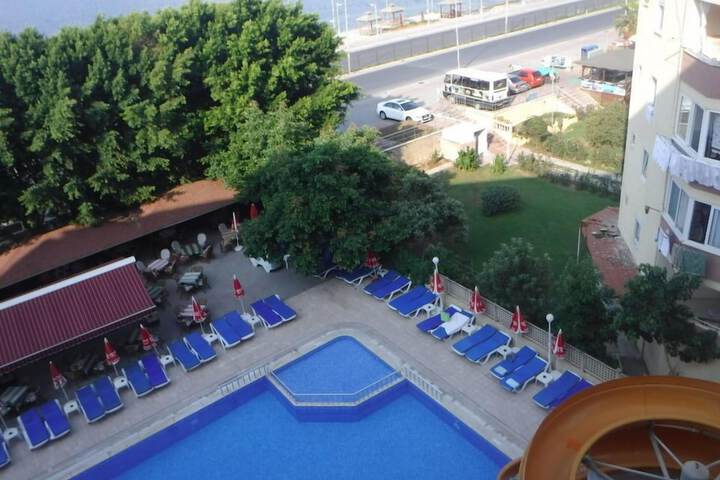 Pools & Facilities