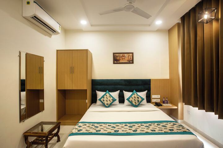 Room 6 of 21